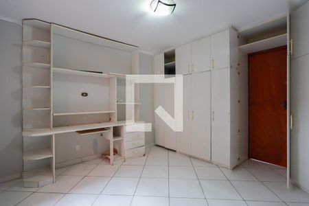 Casa para alugar com 320m², 3 quartos e 1 vaga Casa para alugar com 320m², 3 quartos e 1 vagaSuíte 2