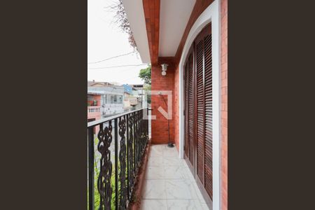 Casa para alugar com 320m², 3 quartos e 1 vaga Casa para alugar com 320m², 3 quartos e 1 vagaVaranda da Suíte 1