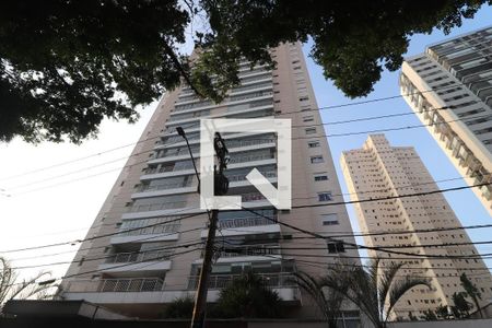 Apartamento à venda com 123m², 4 quartos e 2 vagasFachada 