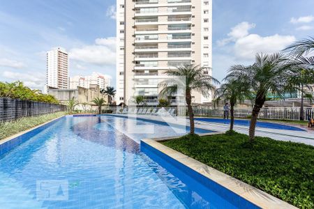 Apartamento à venda com 123m², 4 quartos e 2 vagasCondomínio - Piscina 