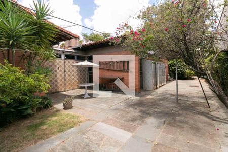 Casa para alugar com 1240m², 3 quartos e 8 vagasÁrea Externa