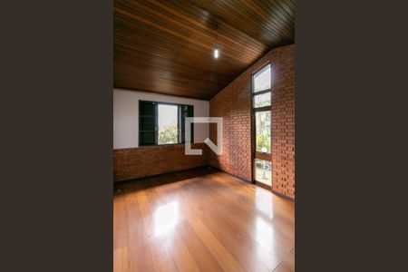 Casa para alugar com 1240m², 3 quartos e 8 vagasQuarto 1