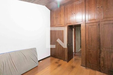 Casa para alugar com 1240m², 3 quartos e 8 vagasQuarto 2