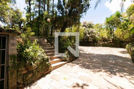 Casa para alugar com 1240m², 3 quartos e 8 vagasÁrea Externa