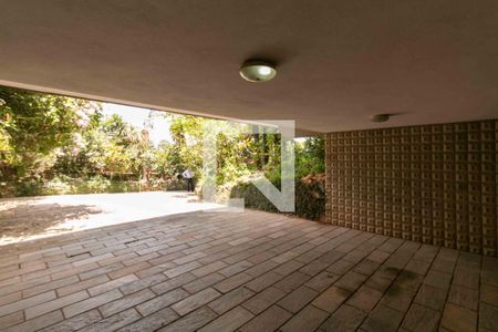 Casa para alugar com 1240m², 3 quartos e 8 vagasGaragem