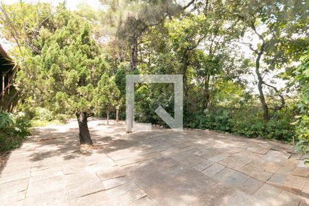 Casa para alugar com 1240m², 3 quartos e 8 vagasÁrea Externa