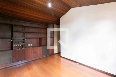 Casa para alugar com 1240m², 3 quartos e 8 vagasQuarto 1