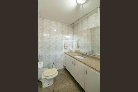 Casa para alugar com 1240m², 3 quartos e 8 vagasBanheiro Suite