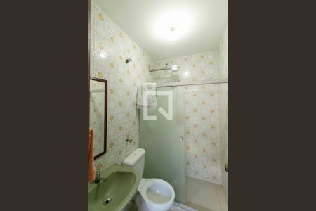 Casa para alugar com 1240m², 3 quartos e 8 vagasBanheiro de Serviço