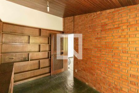 Casa para alugar com 1240m², 3 quartos e 8 vagasEscritório