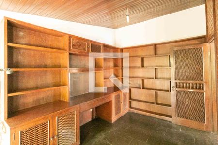 Casa para alugar com 1240m², 3 quartos e 8 vagasEscritório