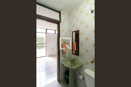 Casa para alugar com 1240m², 3 quartos e 8 vagasBanheiro de Serviço