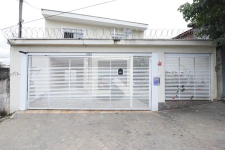Casa à venda com 300m², 3 quartos e 4 vagasFachada