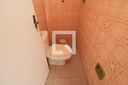 Casa à venda com 300m², 3 quartos e 4 vagasBanheiro e Quarto de Serviço