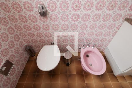 Casa à venda com 300m², 3 quartos e 4 vagasBanheiro 2