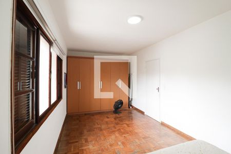 Casa à venda com 300m², 3 quartos e 4 vagasQuarto 4