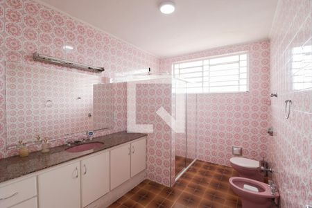 Casa à venda com 300m², 3 quartos e 4 vagasBanheiro 1