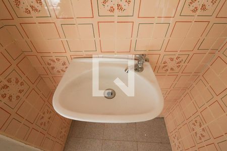 Casa à venda com 300m², 3 quartos e 4 vagasBanheiro e Quarto de Serviço