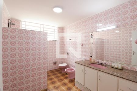 Casa à venda com 300m², 3 quartos e 4 vagasBanheiro 2