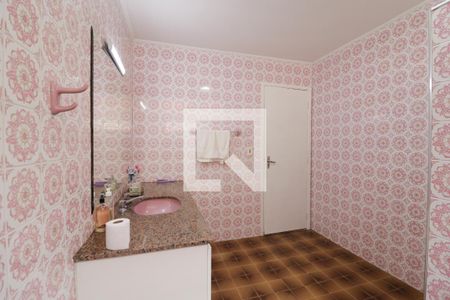 Casa à venda com 300m², 3 quartos e 4 vagasBanheiro 2