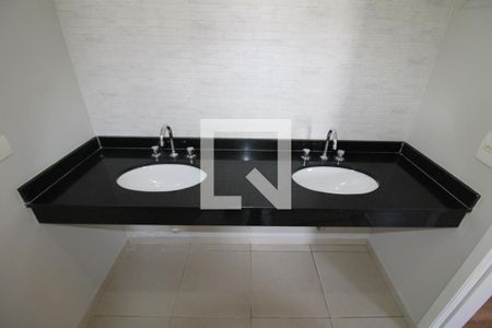 Apartamento à venda com 117m², 3 quartos e 3 vagasQuarto 1 - Banheiro