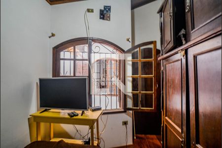 Casa à venda com 280m², 3 quartos e 2 vagasQuarto 2