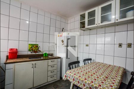 Casa à venda com 280m², 3 quartos e 2 vagasCozinha