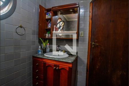 Casa à venda com 280m², 3 quartos e 2 vagasBanheiro 2