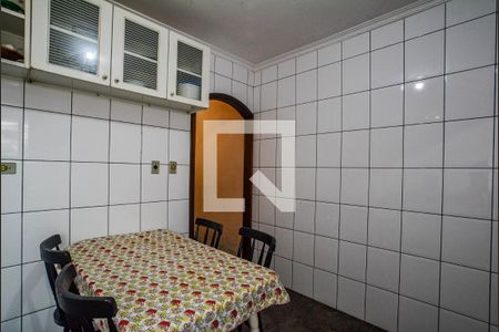 Casa à venda com 280m², 3 quartos e 2 vagasCozinha