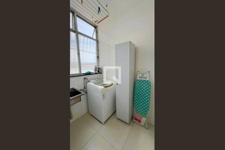 Apartamento à venda com 81m², 3 quartos e 1 vagaÁrea de Serviço