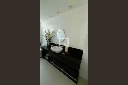 Apartamento à venda com 81m², 3 quartos e 1 vagaBanheiro