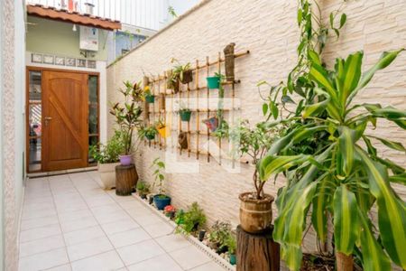 Casa à venda com 160m², 3 quartos e 2 vagas Casa à venda com 160m², 3 quartos e 2 vagasFoto 03