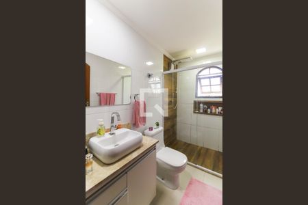 Casa à venda com 220m², 3 quartos e 1 vagaBanheiro Social