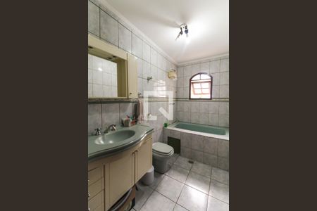 Casa à venda com 220m², 3 quartos e 1 vagaBanheiro Suíte