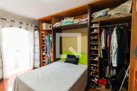 Casa à venda com 220m², 3 quartos e 1 vagaSuíte