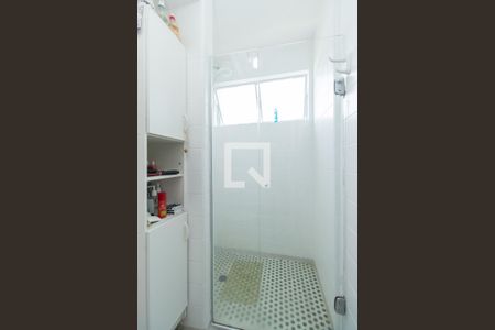 Apartamento à venda com 74m², 2 quartos e 1 vagaBanheiro