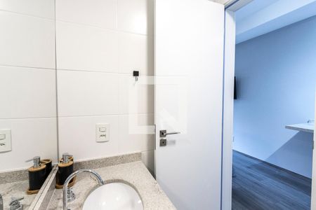 Studio à venda com 30m², 1 quarto e sem vaga Studio à venda com 30m², 1 quarto e sem vagaBanheiro