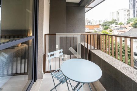 Studio à venda com 30m², 1 quarto e sem vaga Studio à venda com 30m², 1 quarto e sem vagaSacada