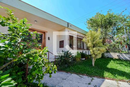 Casa à venda com 172m², 3 quartos e 3 vagasFachada