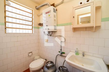 Casa à venda com 172m², 3 quartos e 3 vagasBanheiro de serviço