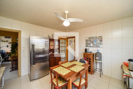 Casa à venda com 172m², 3 quartos e 3 vagasCozinha