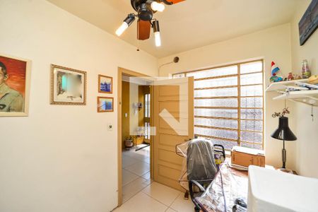 Casa à venda com 172m², 3 quartos e 3 vagasQuarto de Serviço