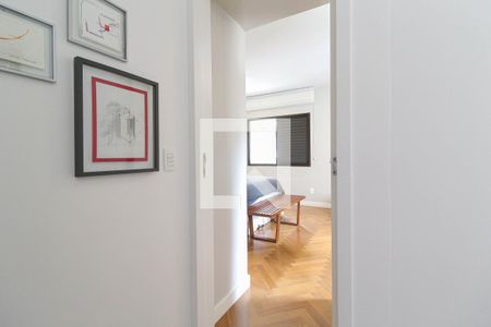 Suíte 1 de apartamento para alugar com 1 quarto, 70m² em Vila Nova Conceição, São Paulo