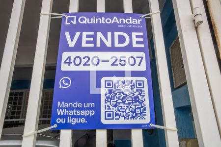 Casa à venda com 238m², 3 quartos e 2 vagas Casa à venda com 238m², 3 quartos e 2 vagasPlaca