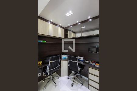 Apartamento à venda com 144m², 3 quartos e 2 vagasEscritório 