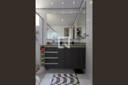 Apartamento à venda com 144m², 3 quartos e 2 vagasBanheiro da Suíte 2