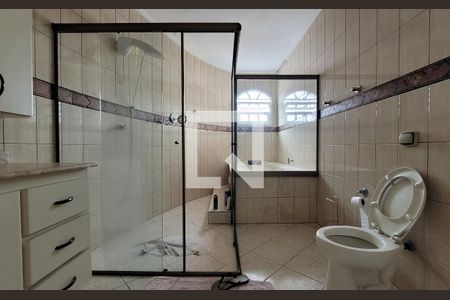 Casa para alugar com 300m², 3 quartos e 4 vagasBanheiro da suíte