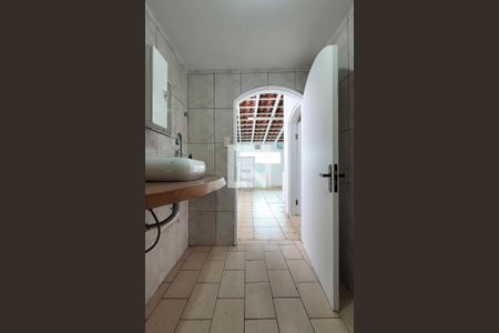 Casa para alugar com 300m², 3 quartos e 4 vagasLavabo