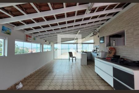 Casa para alugar com 300m², 3 quartos e 4 vagasCobertura