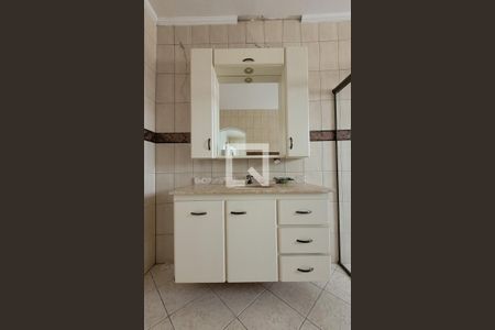 Casa para alugar com 300m², 3 quartos e 4 vagasBanheiro da suíte